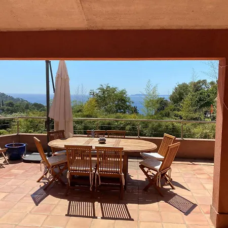 Maison Au Canadel * Rayol-Canadel-sur-Mer